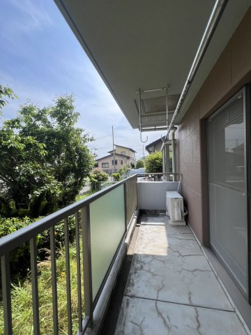 樋ノ口ハイツのバルコニー|洗濯物を沢山干せる広々としたバルコニーです