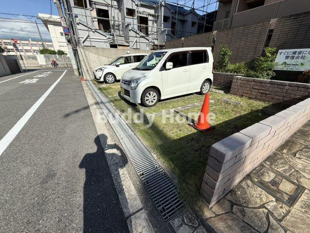 シエル・ブランの駐車場