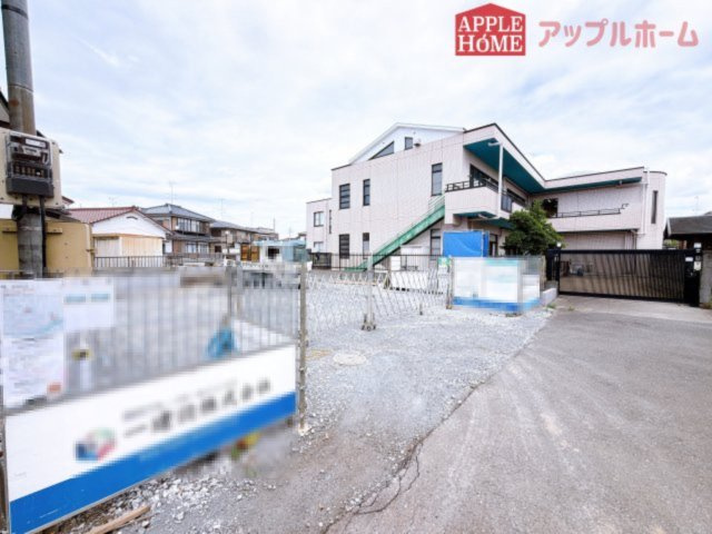 [新築住宅] 熊谷市上之 第7 全1棟の前面道路含む現地写真