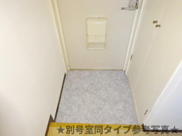 パレス南光の玄関