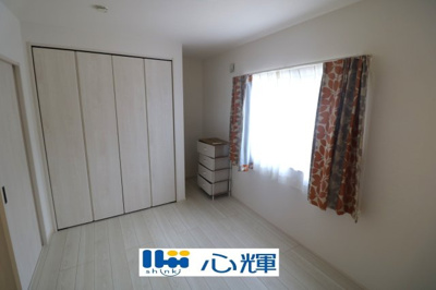 【洋室】 | 宇部市東平原1丁目 中古住宅（築浅）／4LDK・2階建
