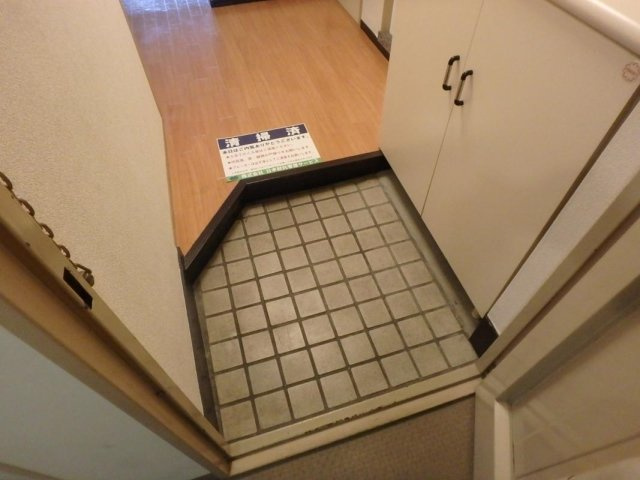 オーク菊名マンションの玄関