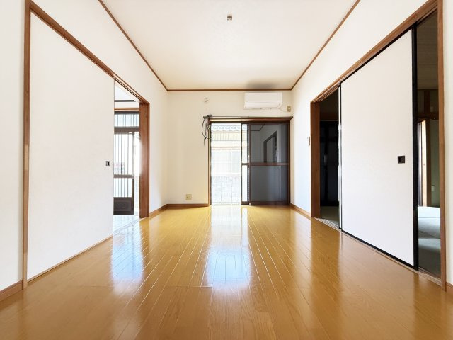 一宮東町平屋の内装