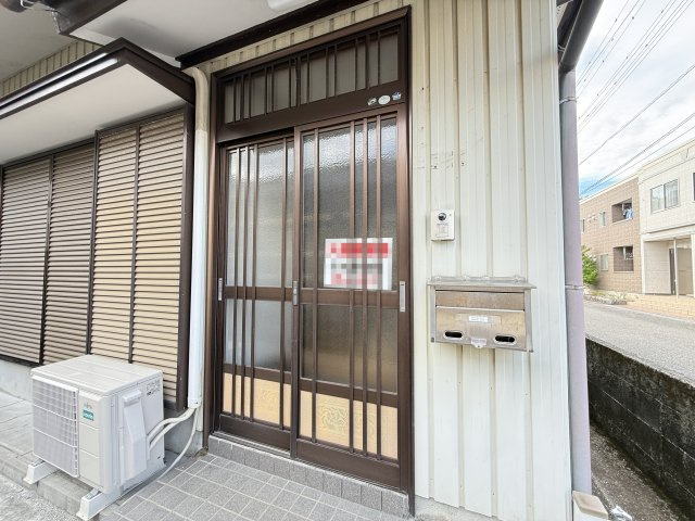 一宮東町平屋の玄関