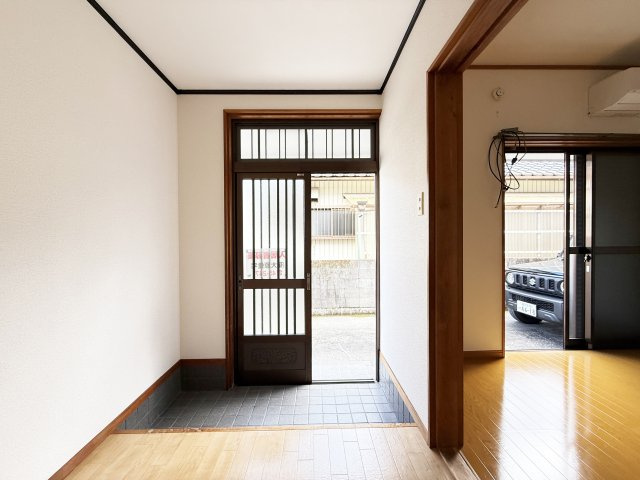 一宮東町平屋の玄関