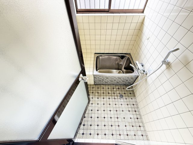 一宮東町平屋の浴室
