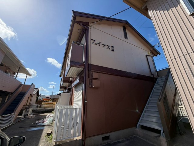 碧南市堀方町２丁目のアパートの外観