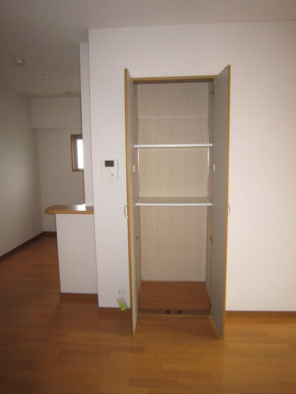エトワール柴の収納
