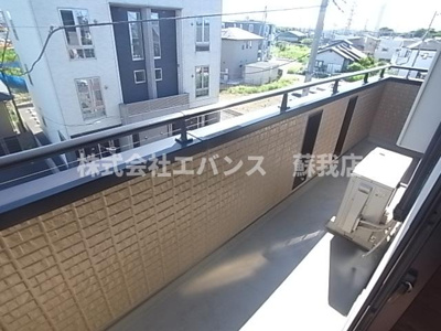 【バルコニー】 | クレアールＡ | バルコニーからの眺めを楽しみながら食事をしませんか
