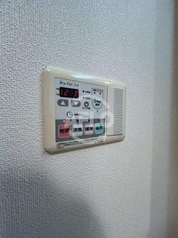 エヴァステージ梅田ウエストの洗面所|エヴァステージ梅田WEST　浴室乾燥機