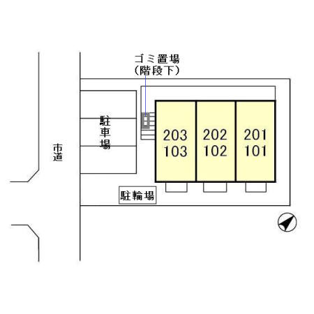 ノーブル富里の駐車場