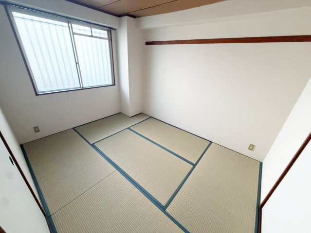リアライズ上新庄の和室