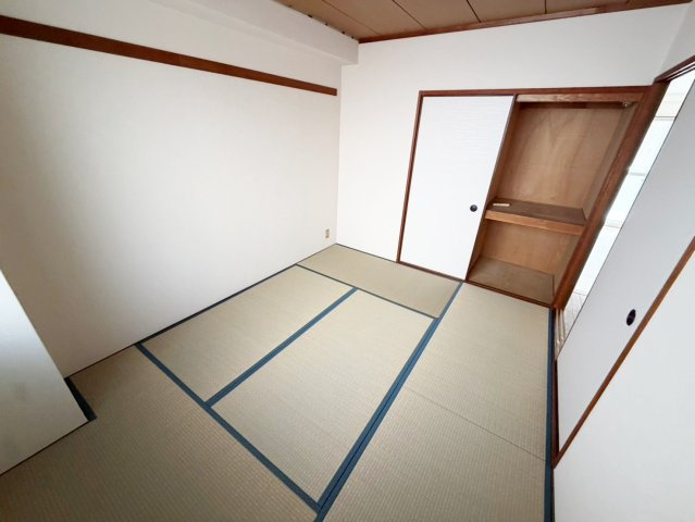 リアライズ上新庄の和室