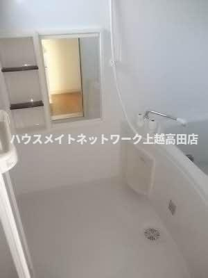 ヴィラクローリスの浴室|浴室