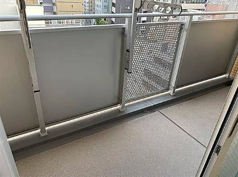 千代田区神田須田町１丁目の賃貸マンションのバルコニー