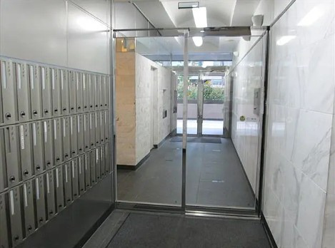 千代田区神田須田町１丁目の賃貸マンションのロビー