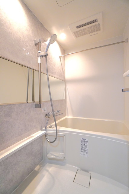 ＣＲＥＡＴＩＦ文京千駄木の浴室|※写真は同タイプ住戸です。