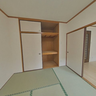 【6帖】　押入付きの落ち着いた空間★