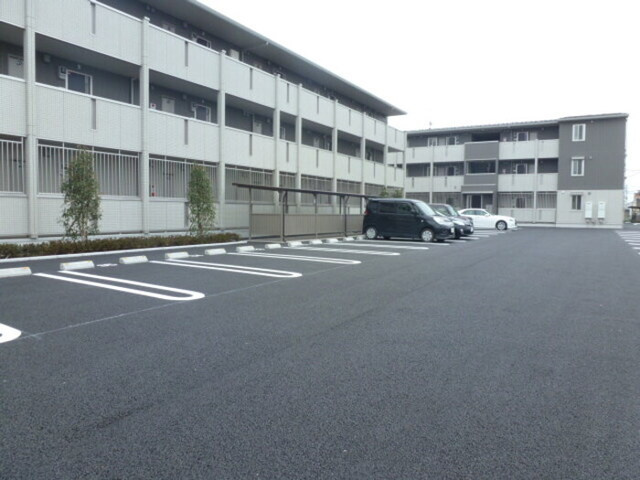 オペラハウス上大島　Ｃの駐車場