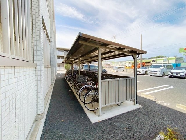 オペラハウス上大島　Ｃのその他|駐輪場