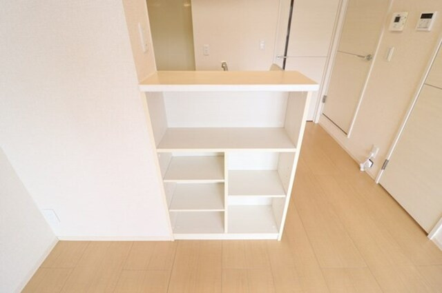 ヴィラージュレヨン　Ｂの収納|キッチン収納
