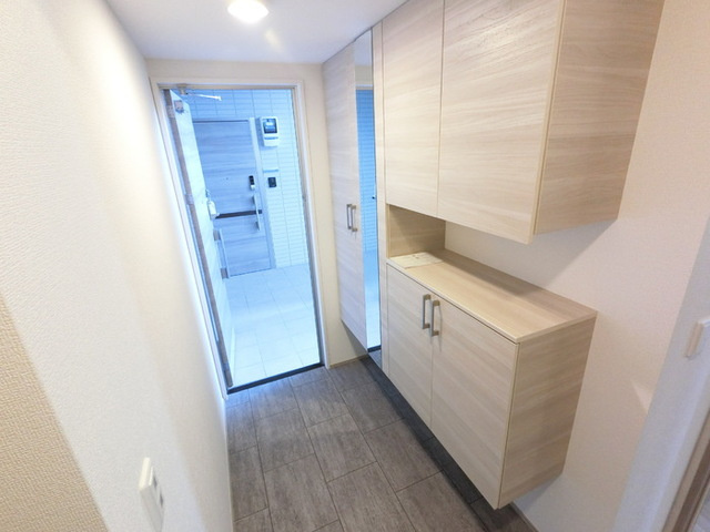 МＮハウス中居の玄関|玄関入り口・収納