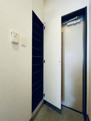 リブリ・エムールの収納