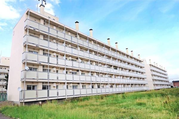 ビレッジハウス新川6号棟の外観