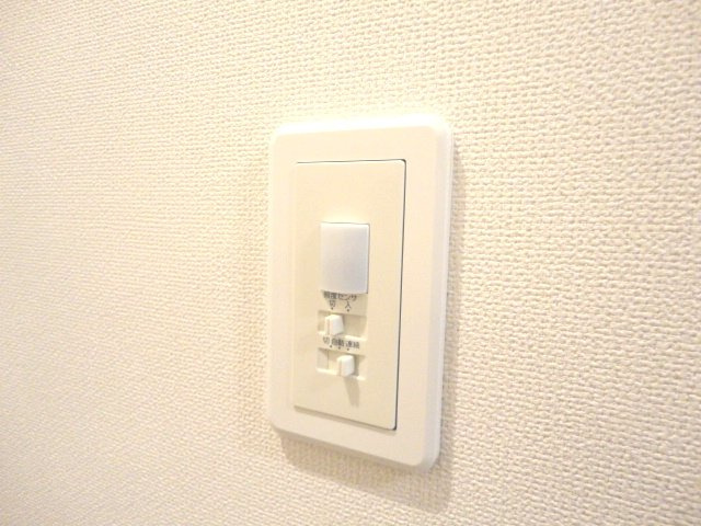 スタービレＡ棟のその他|玄関センサーライト