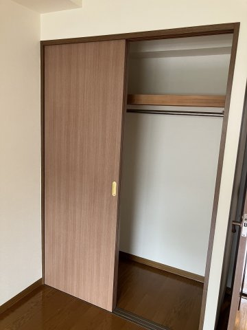 高円寺スルーエの収納