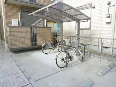屋根付駐輪場