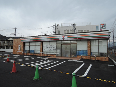 セブン－イレブン 厚木長谷店まで８００ｍ