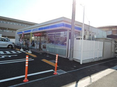 ローソン大和西鶴間二丁目店まで300ｍ