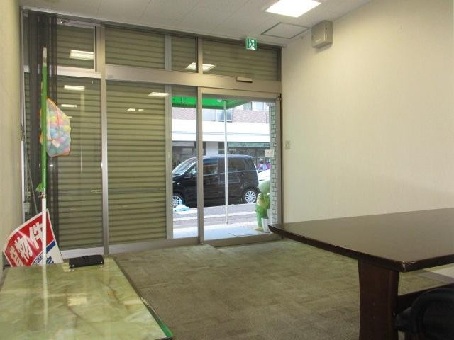 片岡台2店舗（たつみ住宅）の内装
