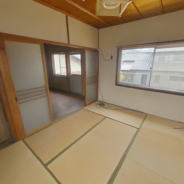 山県市高富の一戸建ての内装