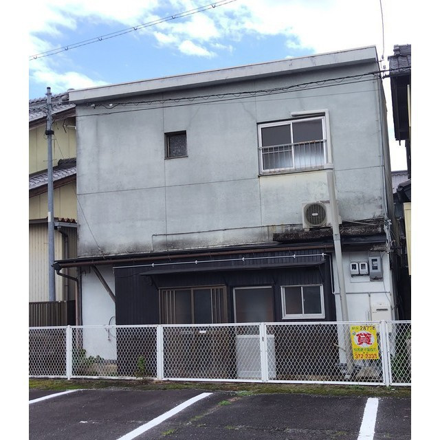 山県市高富の一戸建て