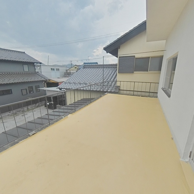 山県市高富の一戸建てのバルコニー