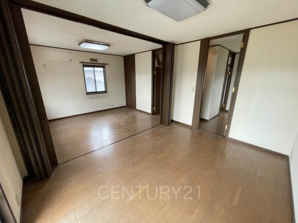 伊勢崎市若葉町中古住宅の洋室|２階の洋室です。