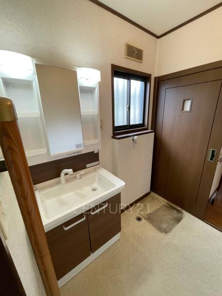 伊勢崎市若葉町中古住宅の独立洗面台|洗面脱衣所