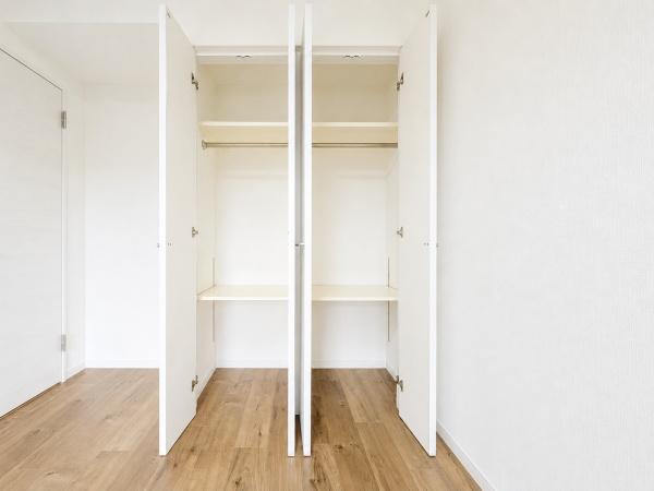 びゅうパルク横濱片倉弐番館の収納|クローゼットもあるので収納にも困りません！
荷物が多い方にも安心です。