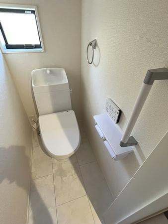 リーブルガーデン服部 ２号棟 ／新築一戸建のトイレ|■現地撮影写真■