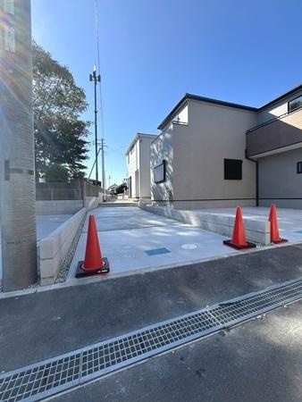 リーブルガーデン服部 ２号棟 ／新築一戸建の駐車場|■現地撮影写真■