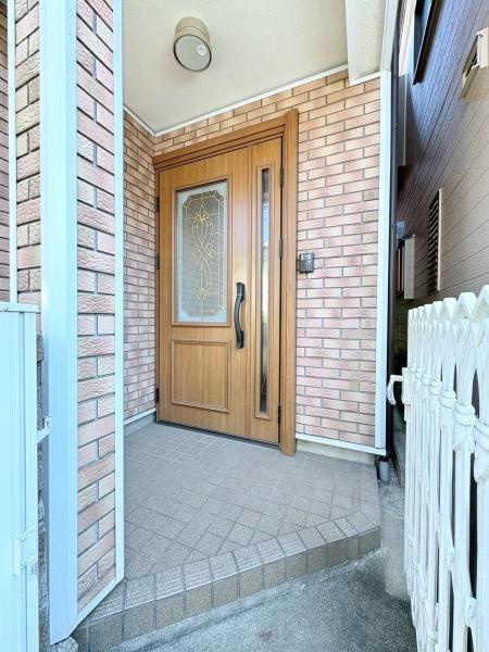 横浜市旭区川島町の中古一戸建の玄関