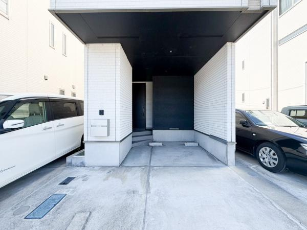 横浜市戸塚区平戸５丁目の中古一戸建の駐車場