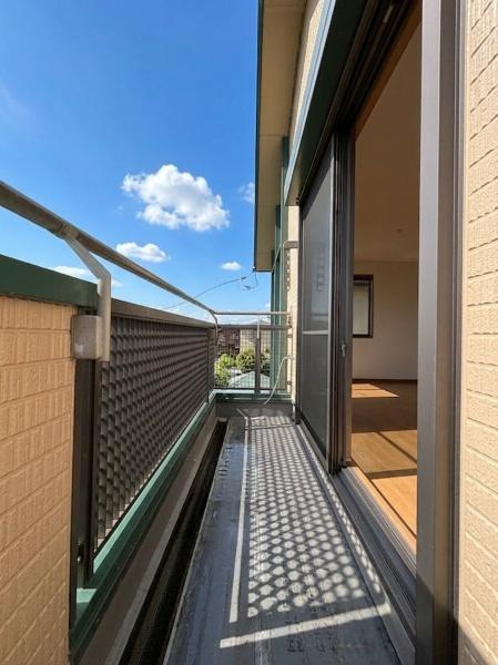 藤沢市宮原の中古一戸建のバルコニー