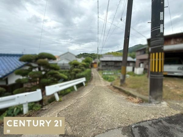 海南市鳥居　土地の前面道路含む現地写真