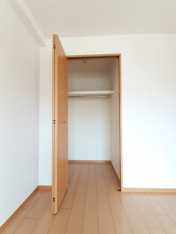 ＥＣＲＵ（エクリュ）の収納|こまごまとしたものを収納できそうですね