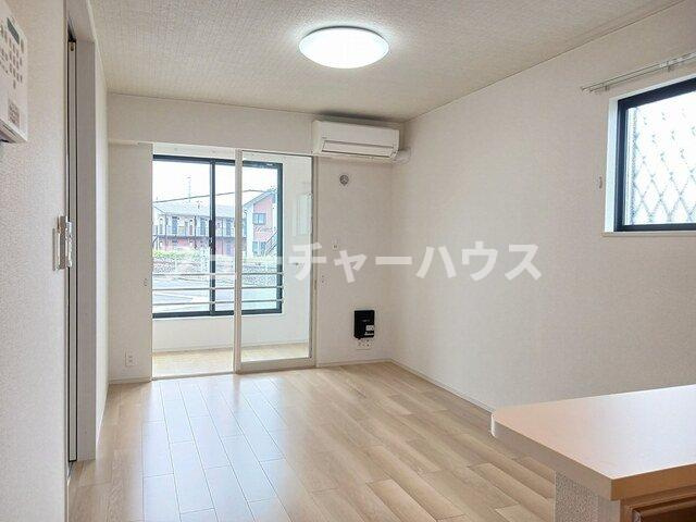 イーストウィン水野Ａの居間・リビング|こちらの居間で趣味の時間をお楽しみください