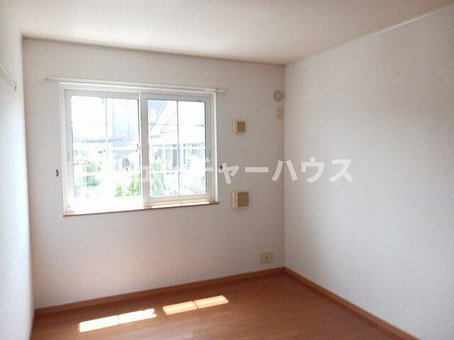 エスポワールＢの内装|明るい室内です