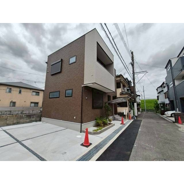 茨木市橋の内１丁目戸建の外観